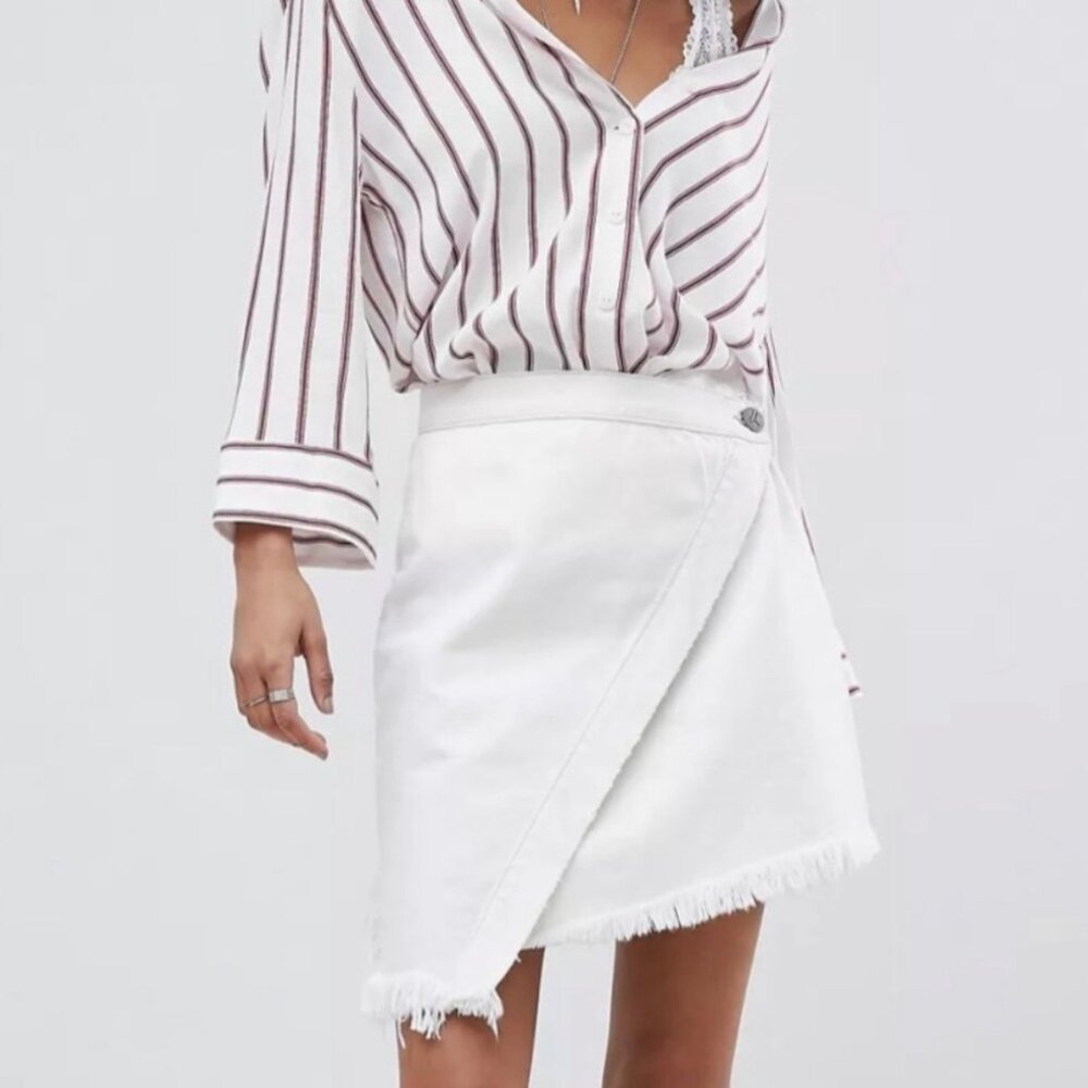 One Teaspoon Wild Thing Skirt Size 25 XS White Denim Festival Wrap Mini Jean